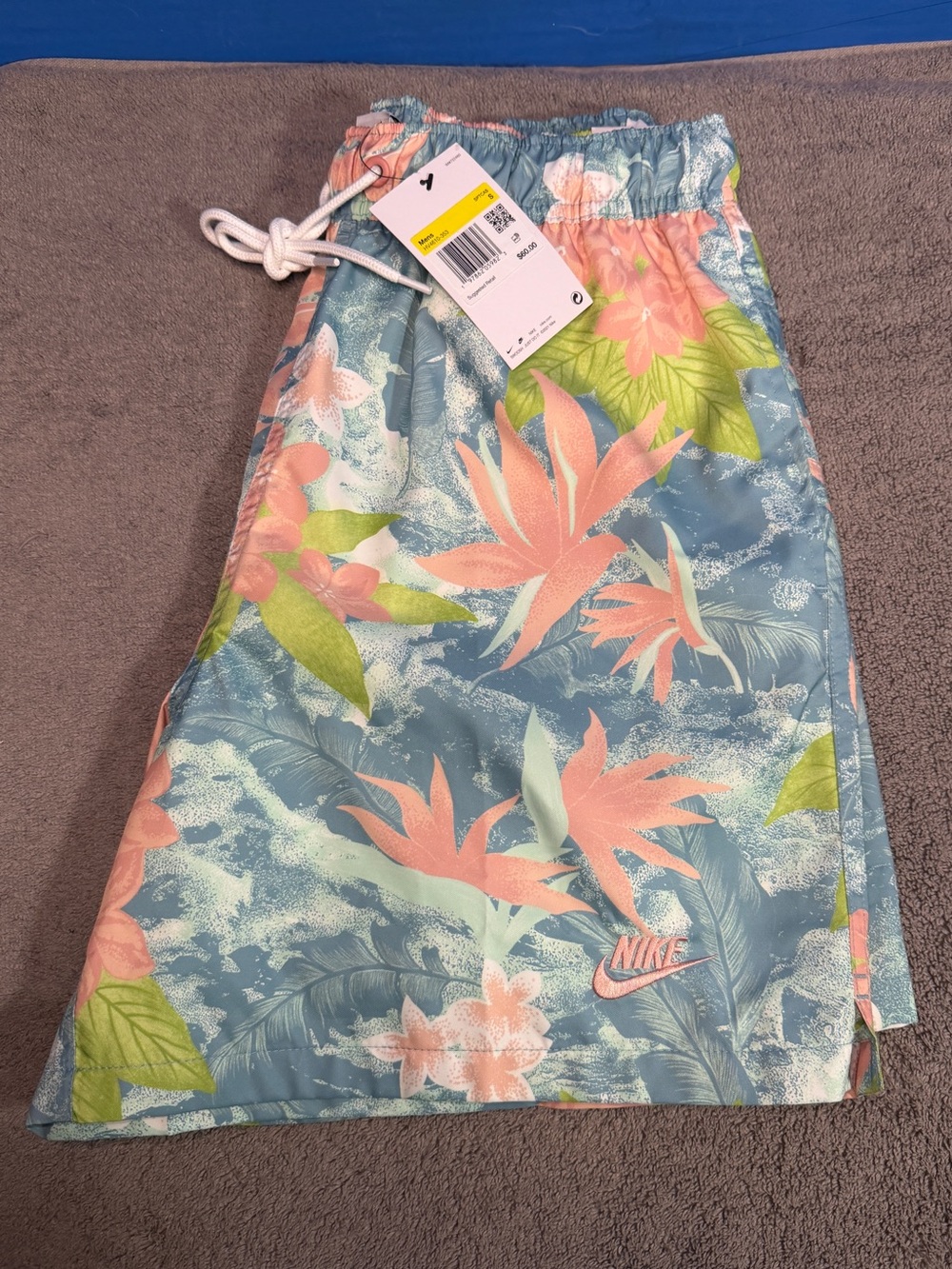 Nike club flow shorts
Brand new - Picture 1 of 14